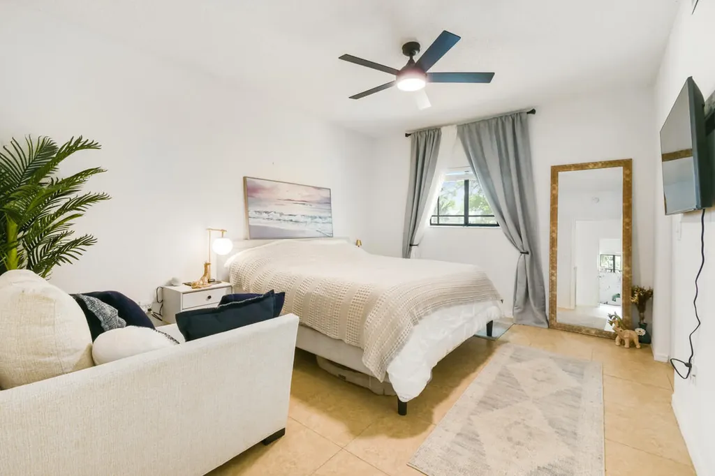 2916 Tuscany Court Palm Beach Gardens FL 33410