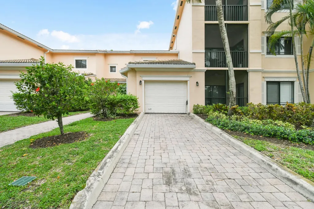 2916 Tuscany Court Palm Beach Gardens FL 33410