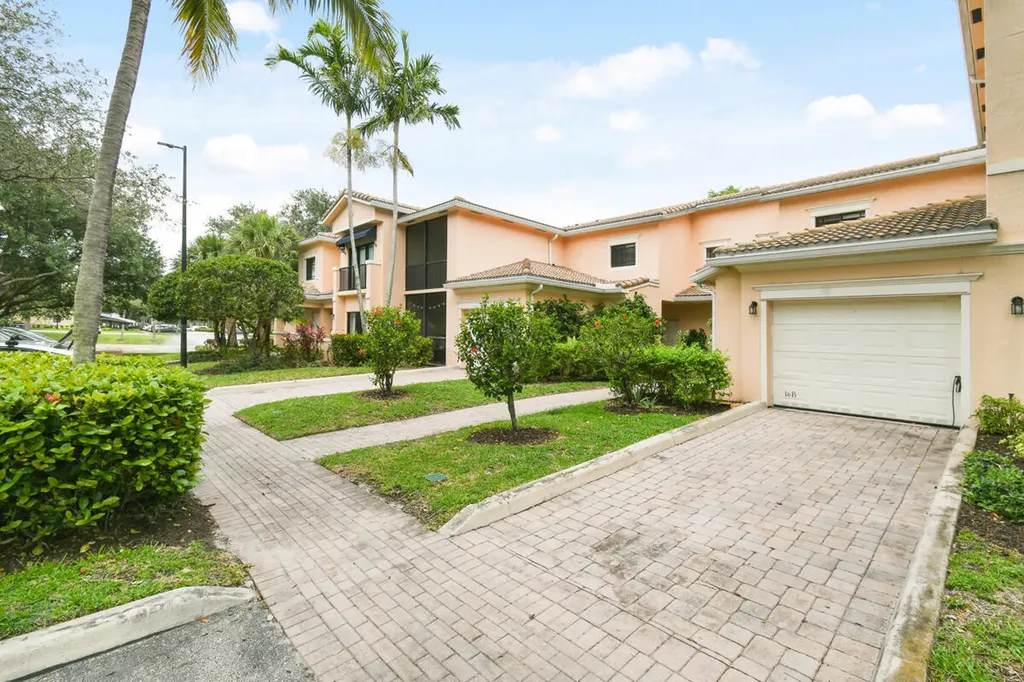 2916 Tuscany Court Palm Beach Gardens FL 33410