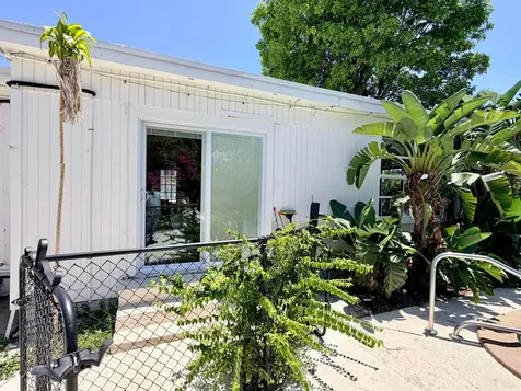 1124 18th Avenue N Lake Worth FL 33460