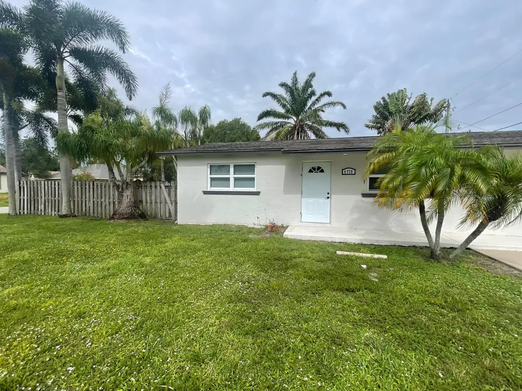 4779 Bonanza Road Lake Worth FL 33467