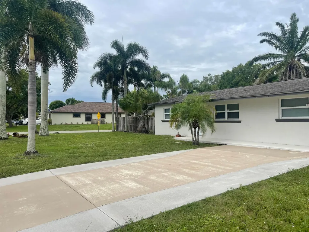4779 Bonanza Road Lake Worth FL 33467