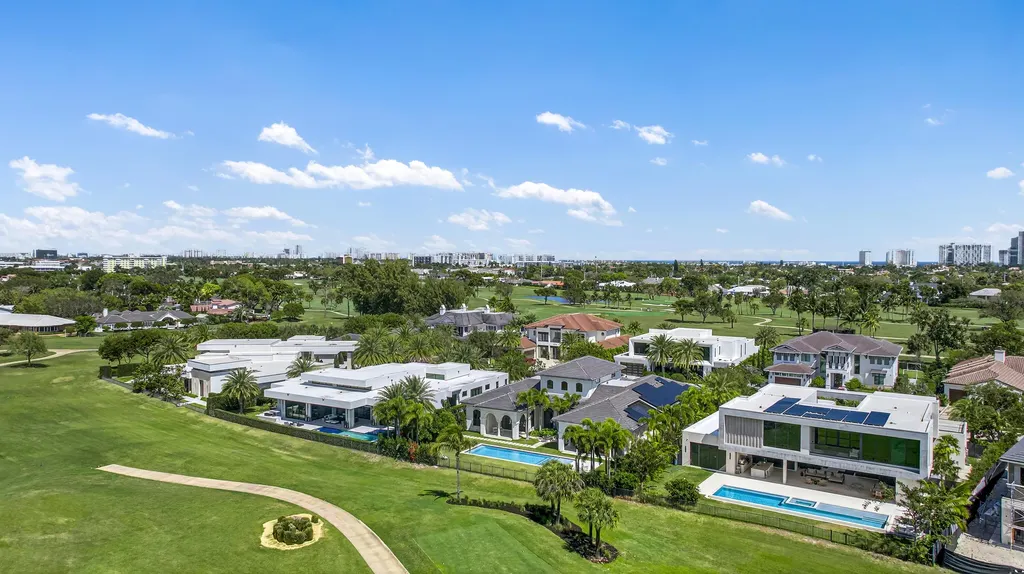 4013 Country Club Lane Fort Lauderdale FL 33308