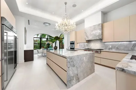 4013 Country Club Lane Fort Lauderdale FL 33308