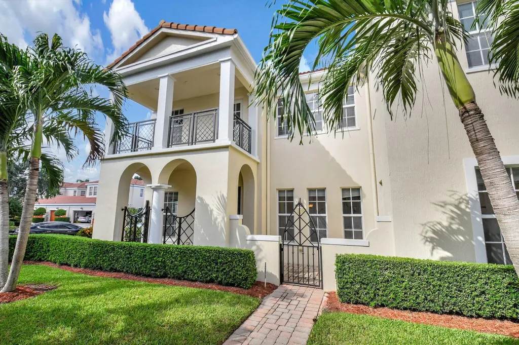 838 NW 83rd Lane Boca Raton FL 33487