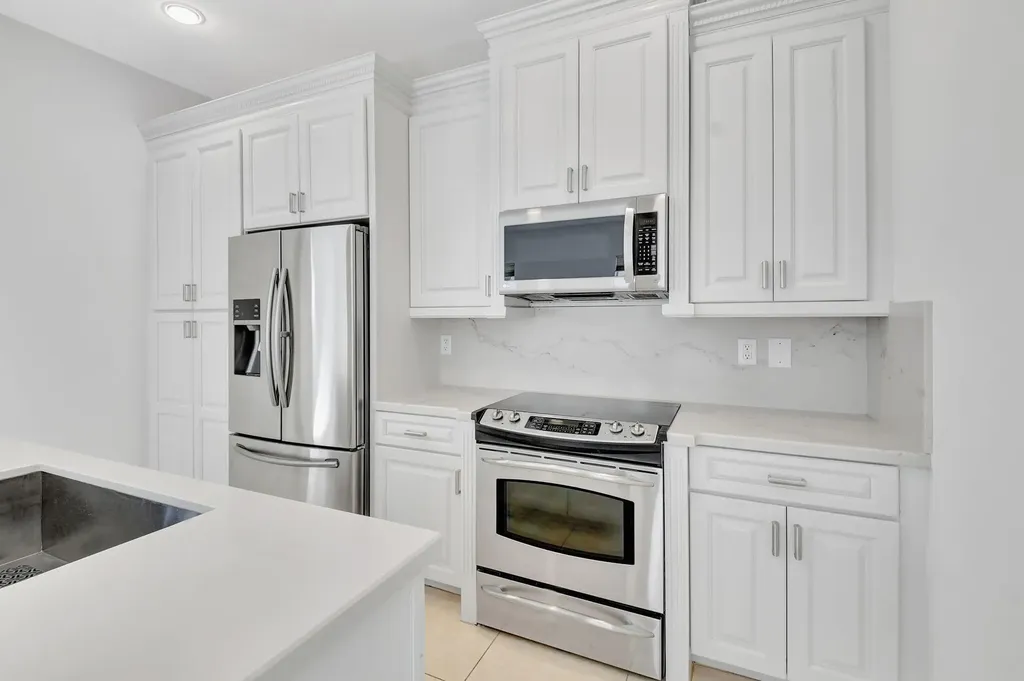 838 NW 83rd Lane Boca Raton FL 33487