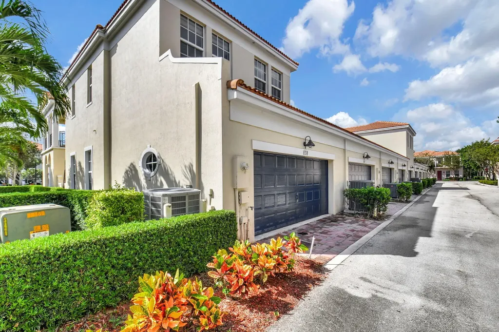 838 NW 83rd Lane Boca Raton FL 33487