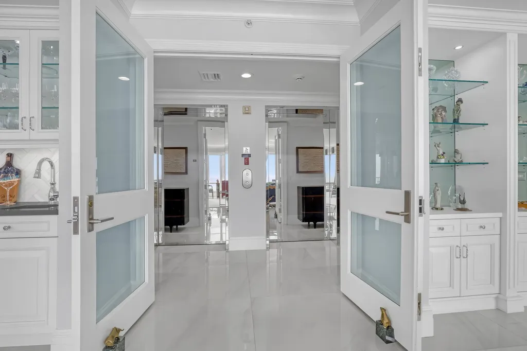 3920 N Ocean Drive Singer Island FL 33404