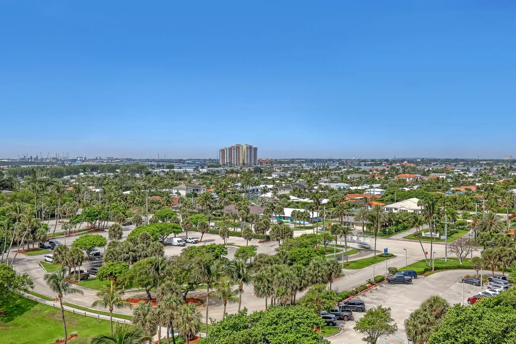 3920 N Ocean Drive Singer Island FL 33404