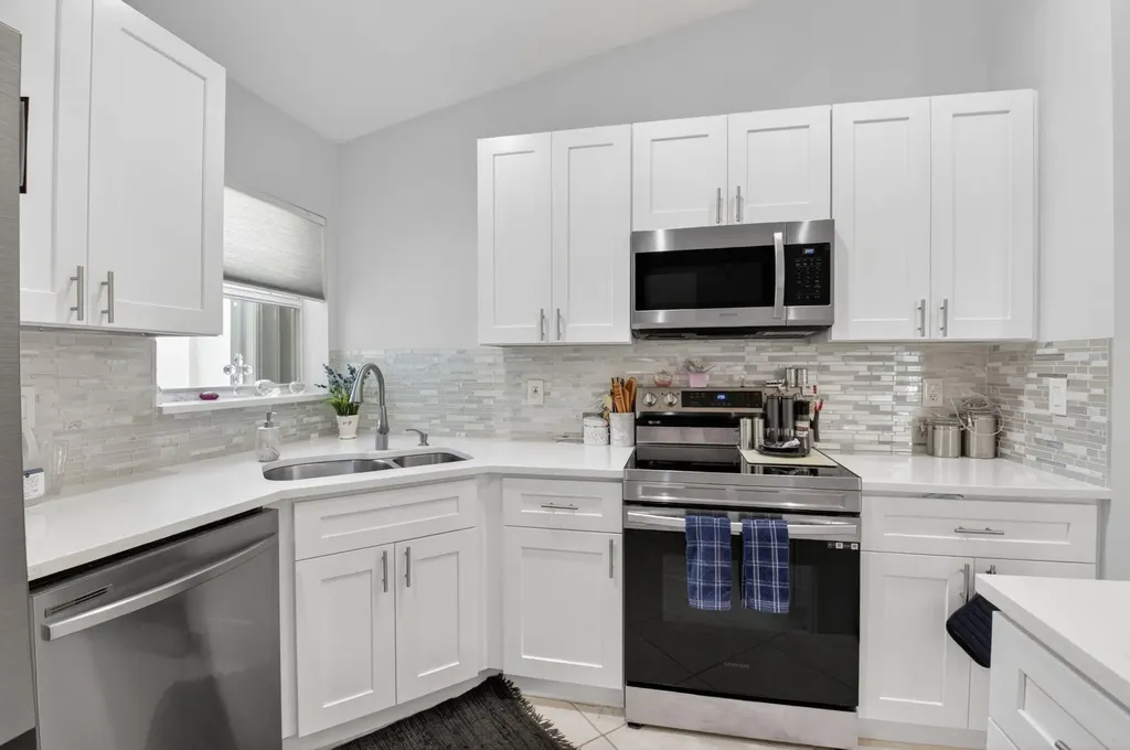 15349 Lake Wisteria Road Delray Beach FL 33484