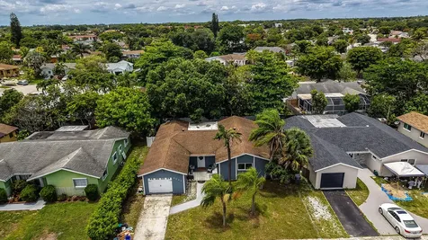 9599 SW 13th Place Boca Raton FL 33428