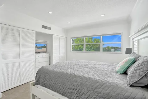 5203 NE 24th Terrace Fort Lauderdale FL 33308