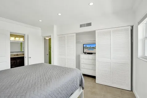 5203 NE 24th Terrace Fort Lauderdale FL 33308