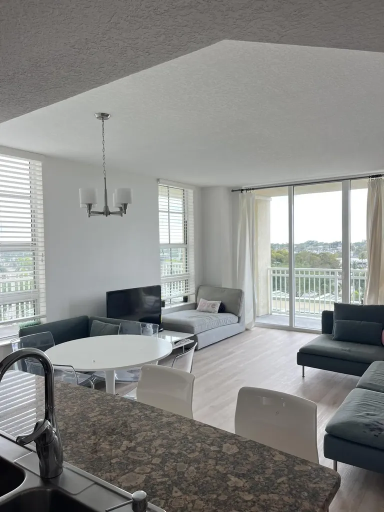 450 N Federal Highway Boynton Beach FL 33435