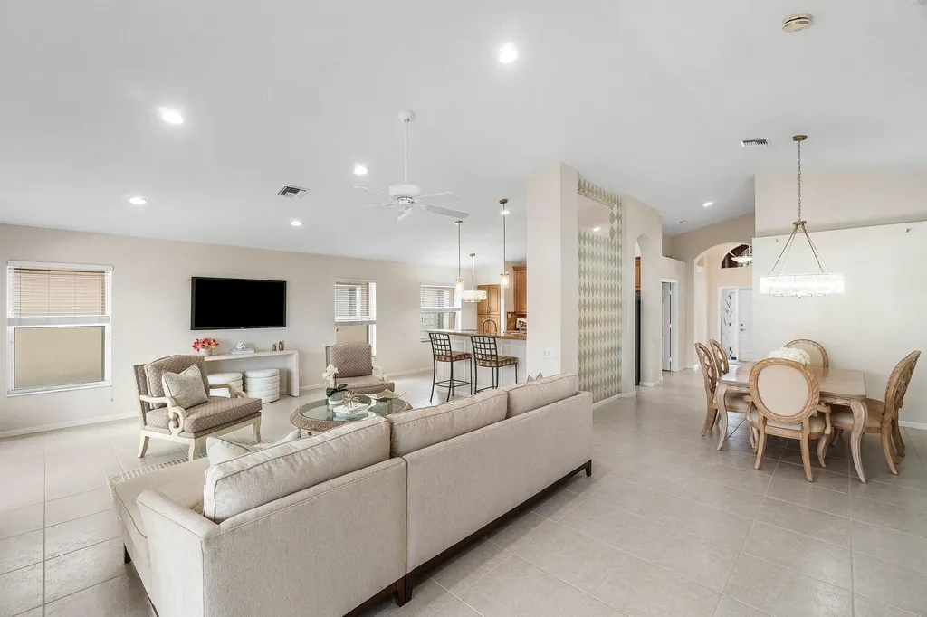 6600 Sherbrook Drive Boynton Beach FL 33437