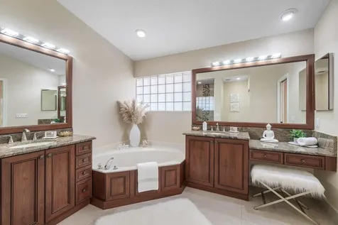 6600 Sherbrook Drive Boynton Beach FL 33437