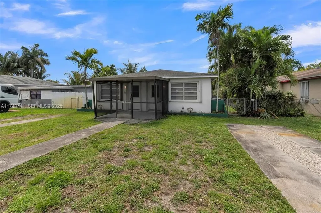 6340 Dawson Street Hollywood FL 33023