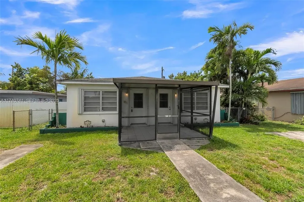 6340 Dawson Street Hollywood FL 33023