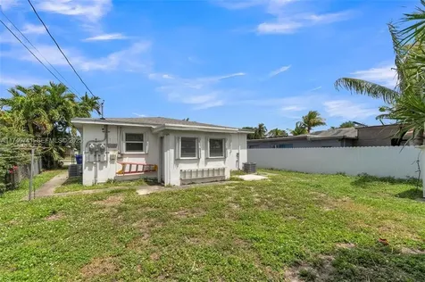 6340 Dawson Street Hollywood FL 33023