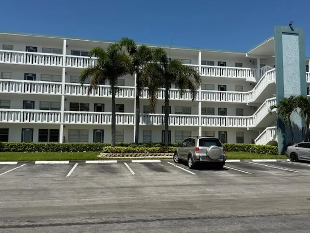 4078 E Exeter E Boca Raton FL 33434
