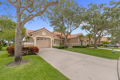 1401 Mahogany Place Palm Beach Gardens FL 33418