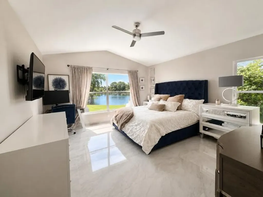 912 NW 132nd Avenue Sunrise FL 33325