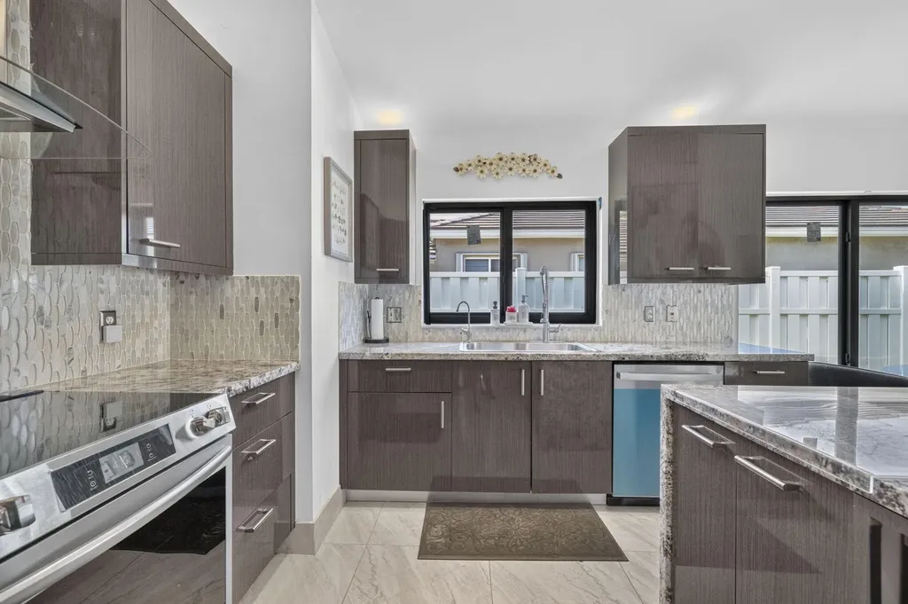 912 NW 132nd Avenue Sunrise FL 33325