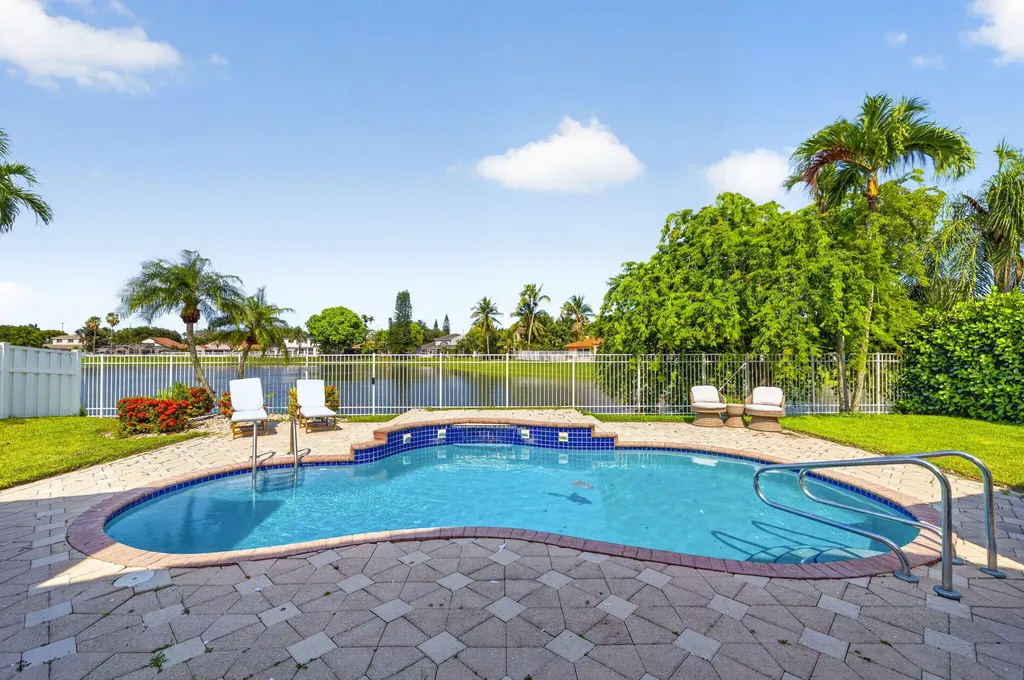 912 NW 132nd Avenue Sunrise FL 33325