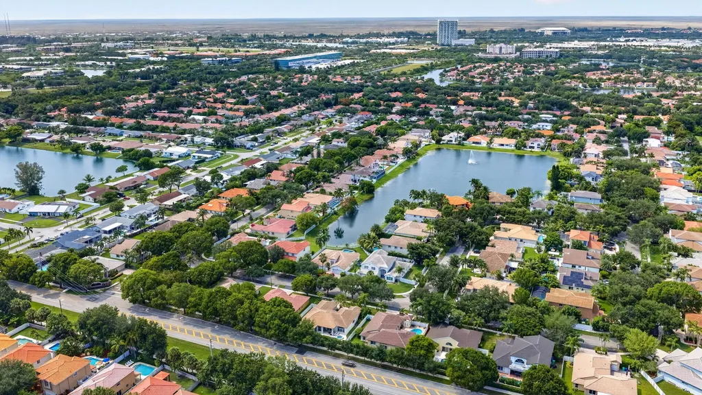912 NW 132nd Avenue Sunrise FL 33325