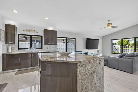 912 NW 132nd Avenue Sunrise FL 33325