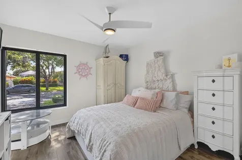912 NW 132nd Avenue Sunrise FL 33325