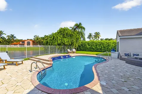 912 NW 132nd Avenue Sunrise FL 33325