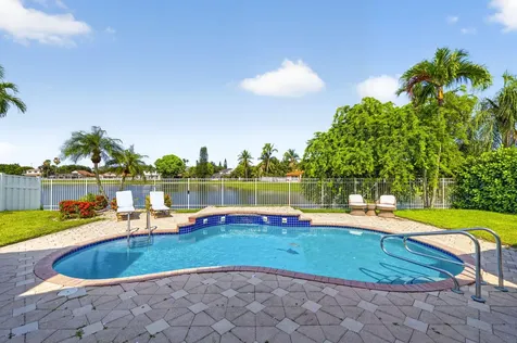 912 NW 132nd Avenue Sunrise FL 33325