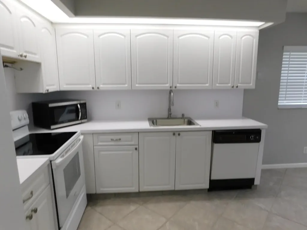 12800 SW 7th Court Pembroke Pines FL 33027
