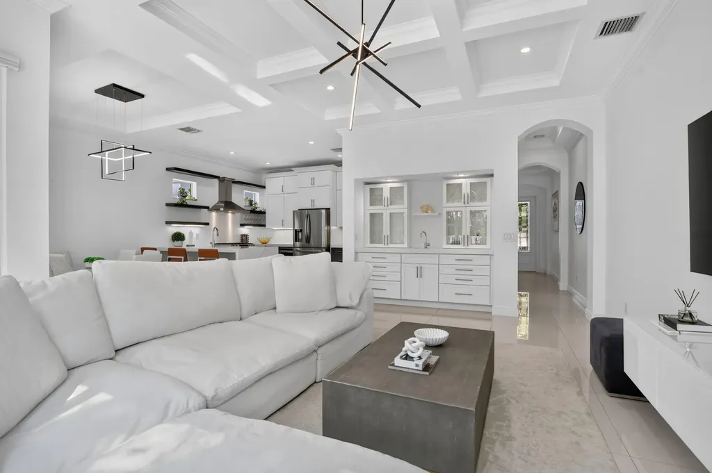 500 NE Wavecrest Way Boca Raton FL 33432