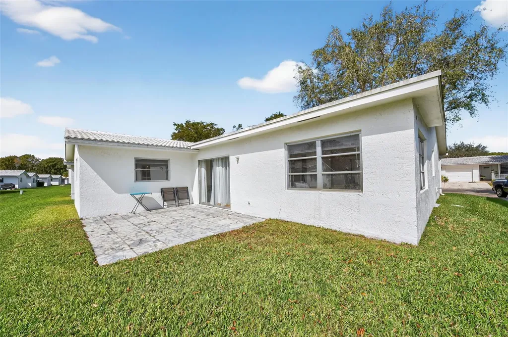 8950 NW 13th Street Plantation FL 33322