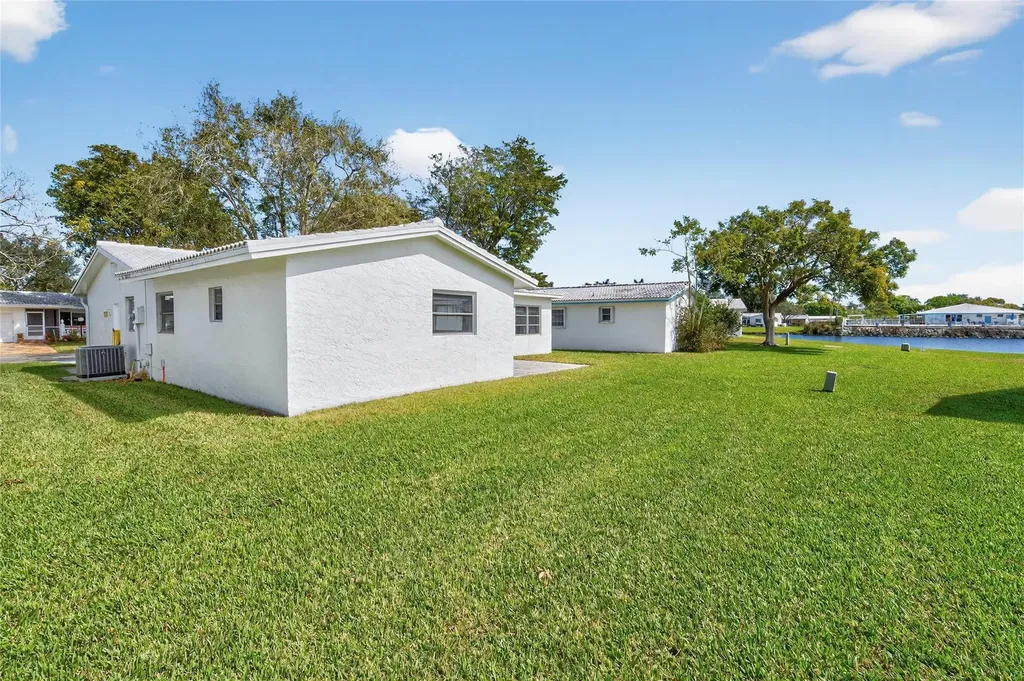 8950 NW 13th Street Plantation FL 33322