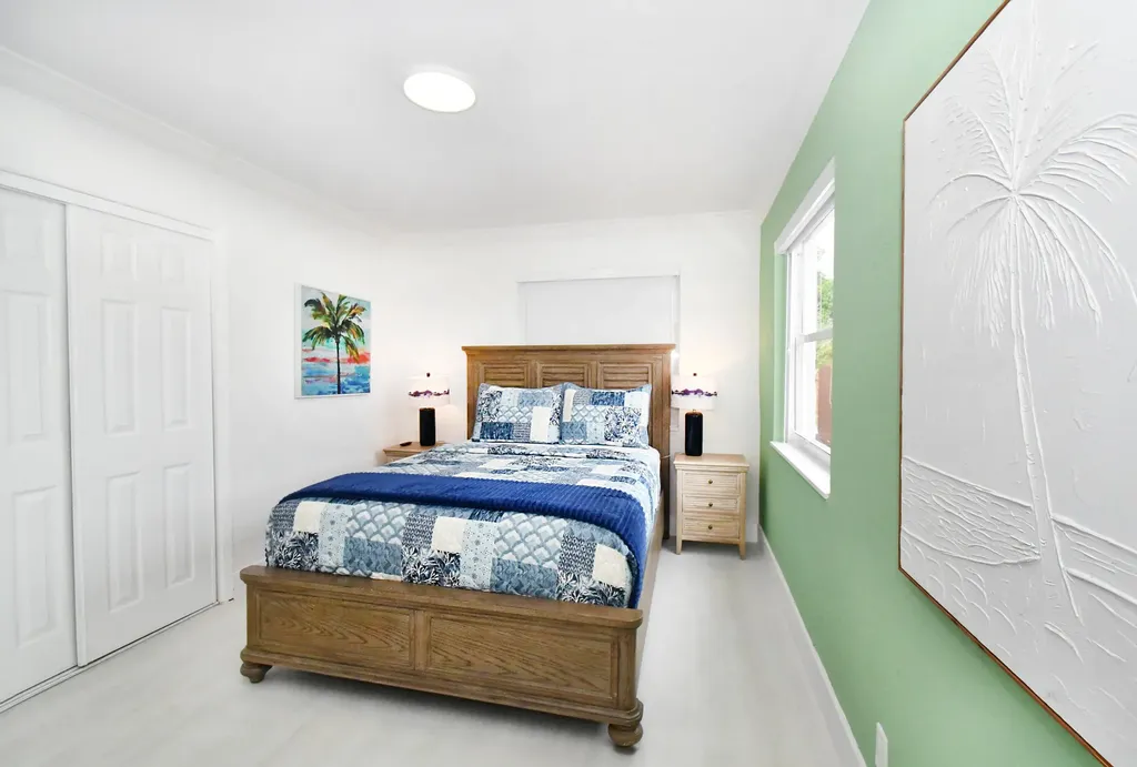 813 SW 3rd Court Delray Beach FL 33444