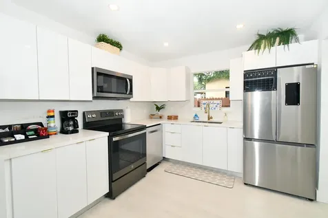 813 SW 3rd Court Delray Beach FL 33444