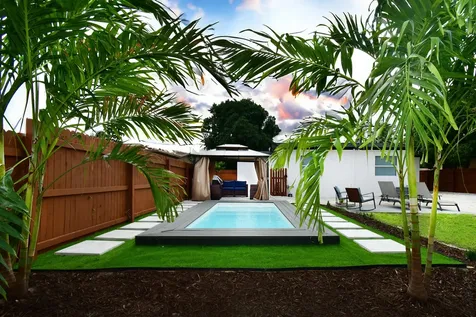 813 SW 3rd Court Delray Beach FL 33444