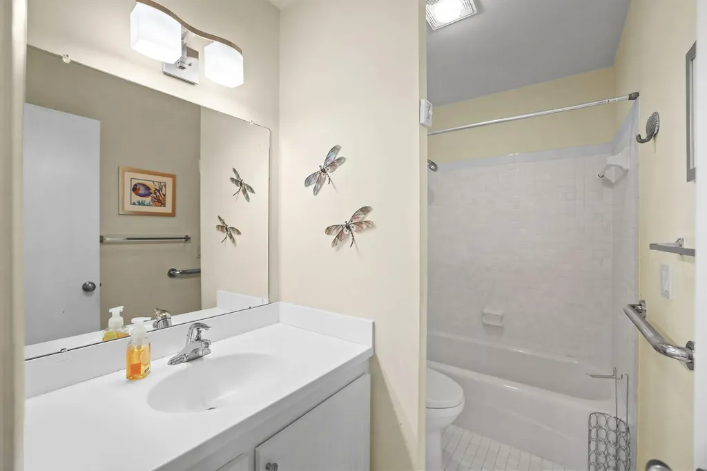 1950 NE Indian River Drive Jensen Beach FL 34957