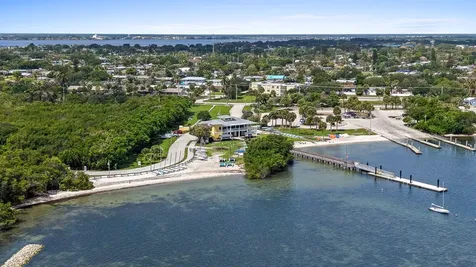 1950 NE Indian River Drive Jensen Beach FL 34957