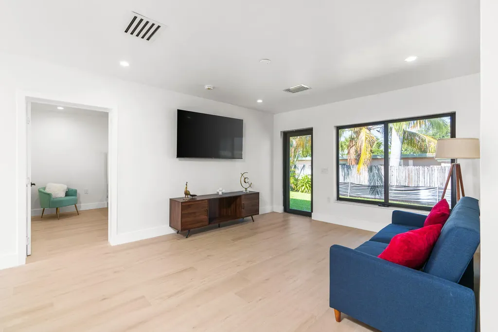 303 De Carie Street Delray Beach FL 33444