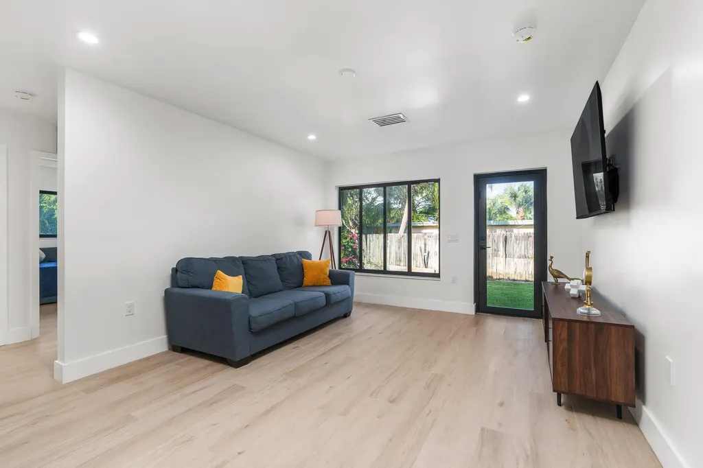 303 De Carie Street Delray Beach FL 33444