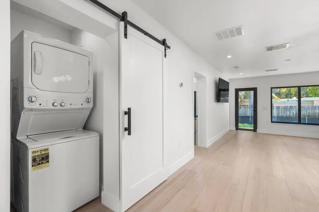 303 De Carie Street Delray Beach FL 33444