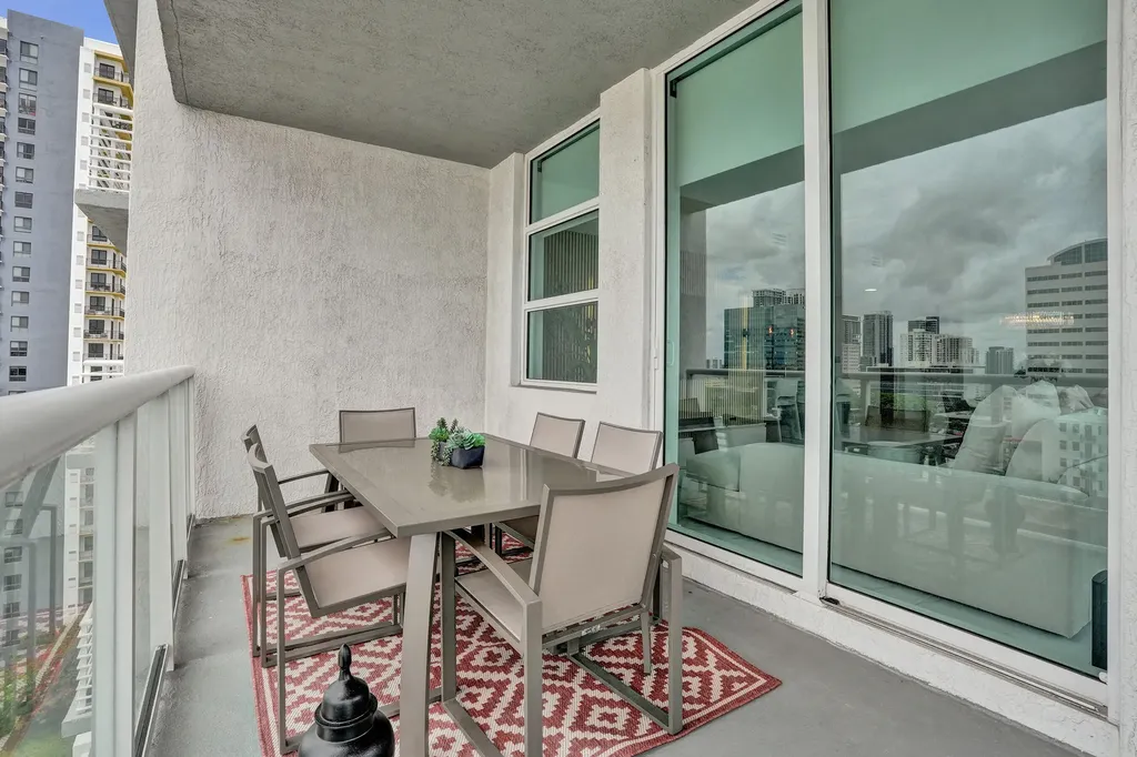 315 NE 3rd Avenue Fort Lauderdale FL 33301