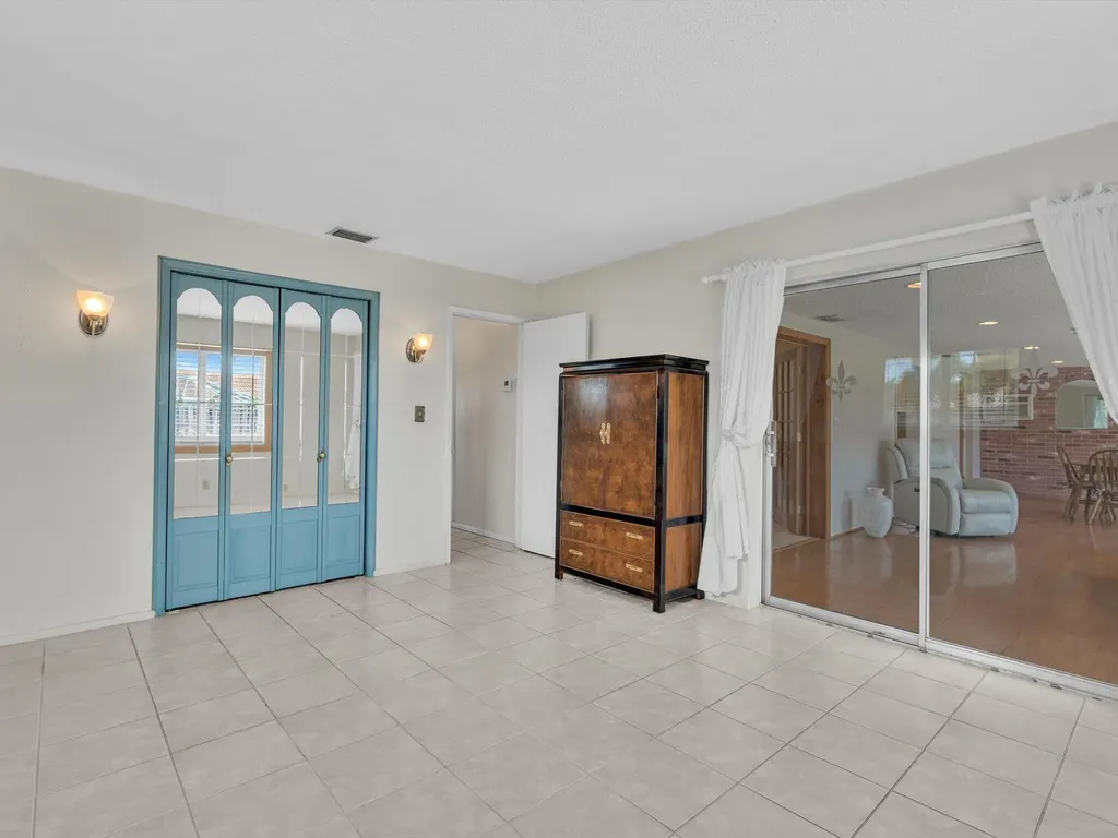 641 SE 11th Street Pompano Beach FL 33060