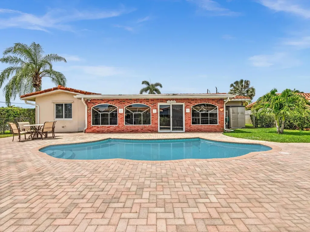641 SE 11th Street Pompano Beach FL 33060