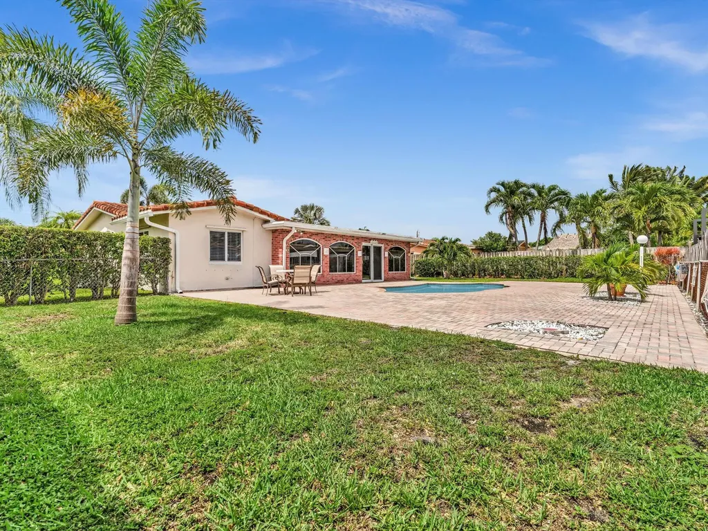 641 SE 11th Street Pompano Beach FL 33060