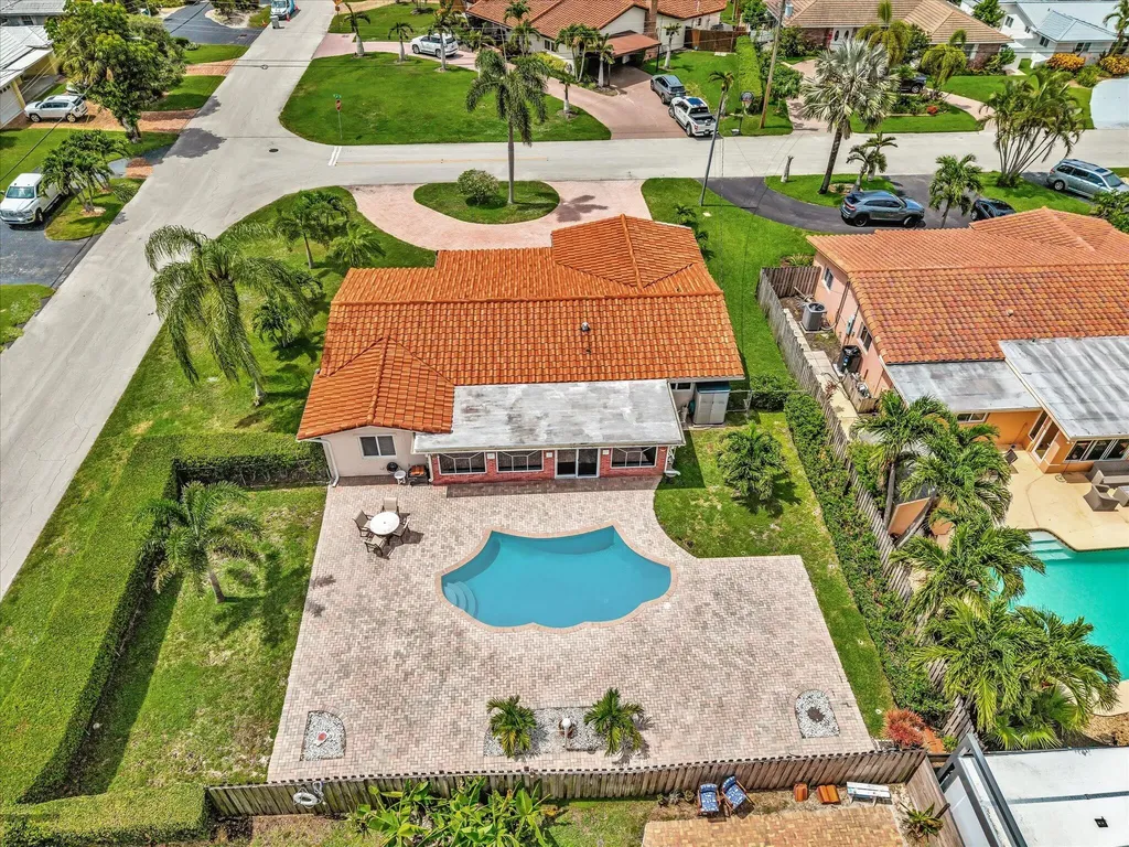 641 SE 11th Street Pompano Beach FL 33060